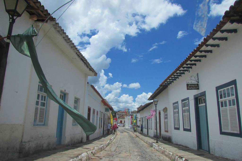 Rua no centro histórico de Goiás Velho, Goiás, Brasil Rua no centro histórico de Goiás Velho, Goiás, Brasil