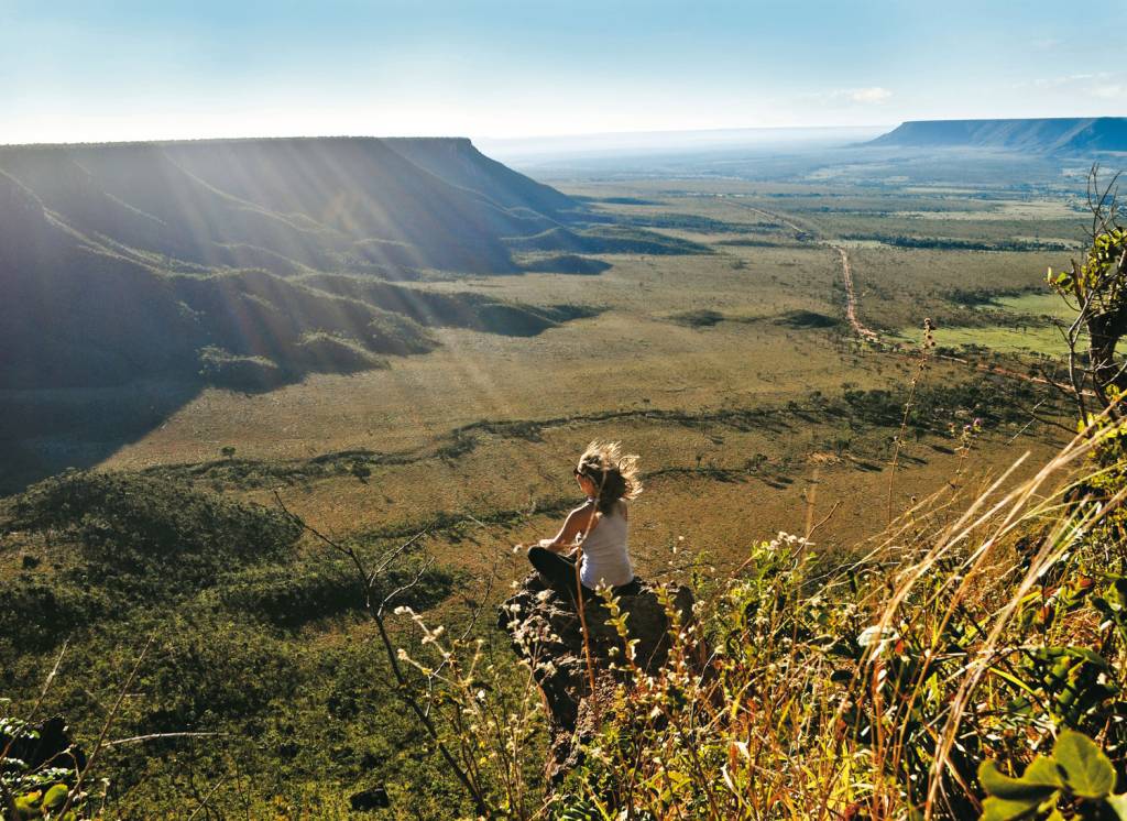 Vista do <a href="https://turismo.to.gov.br/regioes-turisticas/encantos-do-jalapao/principais-atrativos/mateiros/mirante-da-serra-do-espirito-santo/" target="_blank" rel="noopener"><strong>mirante da Serra do Esp&iacute;rito Santo</strong></a>, no Jalap&atilde;o, Tocantins