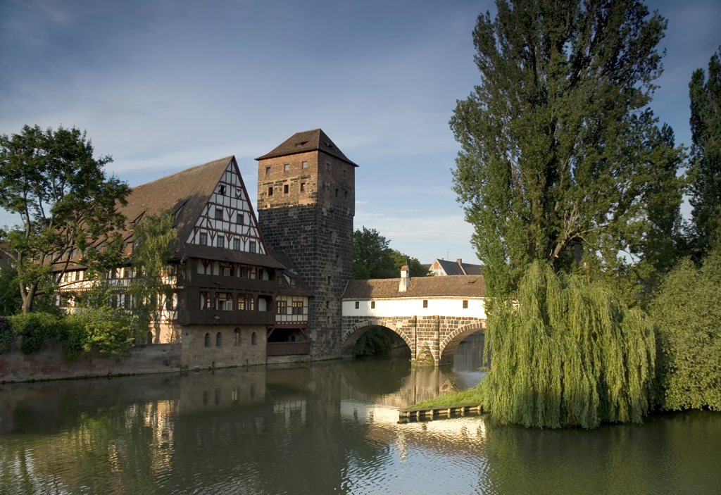 A cidade de Nuremberg, fundada na Idade Média, ainda conserva as muralhas que cercavam a cidade