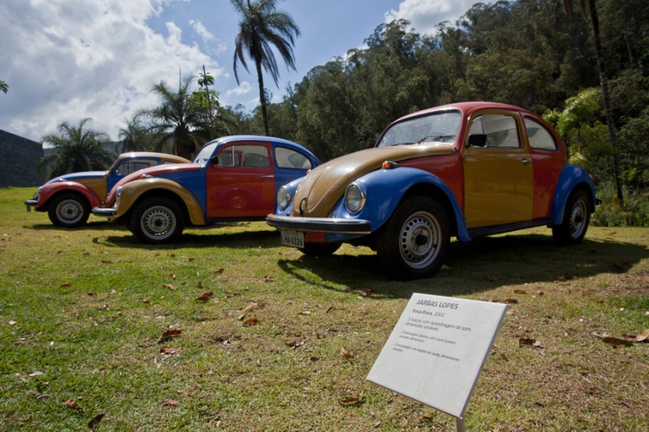 <strong>8. Brumadinho (2 dias)</strong>A 55 km de Belo Horizonte, em meio a um jardim incrível, a arte colonial dá lugar à arte contemporânea no <strong>Instituto Inhotim</strong>, maior museu a céu aberto desse gênero no planeta.