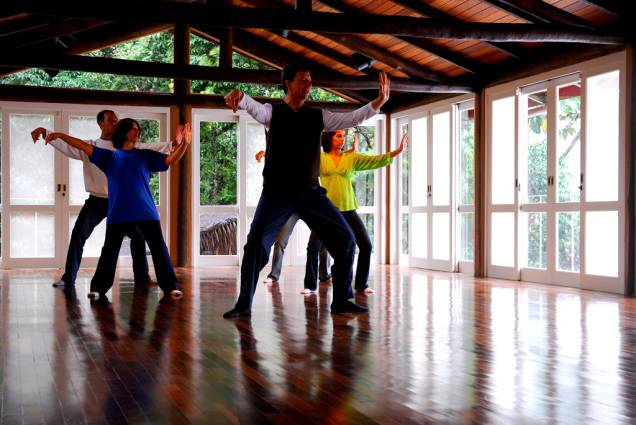 O forte da pousada A Rosa e o Rei são as atividades zen, aulas de tai chi chuan e meditação estão inclusas na diária O forte da pousada A Rosa e o Rei são as atividades zen, aulas de tai chi chuan e meditação estão inclusas na diária