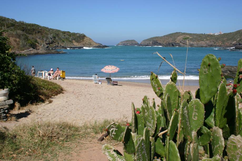 A Praia do Forno tem estrutura razoável de barracas, mas está bem-preservada, o mar é bom ponto de mergulho A Praia do Forno tem estrutura razoável de barracas, mas está bem-preservada, o mar é bom ponto de mergulho