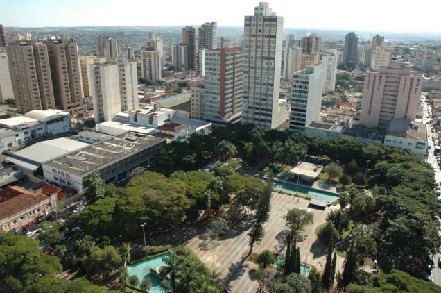 Praça Tubal Vilela Praça Tubal Vilela