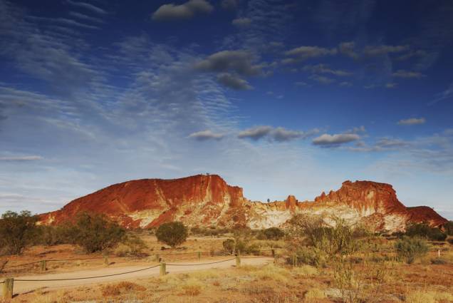 Rainbow Valley, na região de Alice Springs, na Austrália Rainbow Valley, na região de Alice Springs, na Austrália