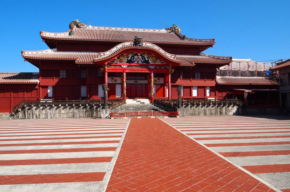 <strong>6. Naha - <a href="https://viajeaqui.abril.com.br/paises/japao" rel="Japão" target="_blank">Japão</a></strong>Naha, localizada na costa sul da Ilha de Okinawa, é conhecida por seus monumentos históricos e a arquitetura inconfundível. A culinária tradicional também é um atrativo local. <strong>6. Naha - <a href="https://viajeaqui.abril.com.br/paises/japao" rel="Japão" target="_blank">Japão</a></strong>Naha, localizada na costa sul da Ilha de Okinawa, é conhecida por seus monumentos históricos e a arquitetura inconfundível. A culinária tradicional também é um atrativo local.