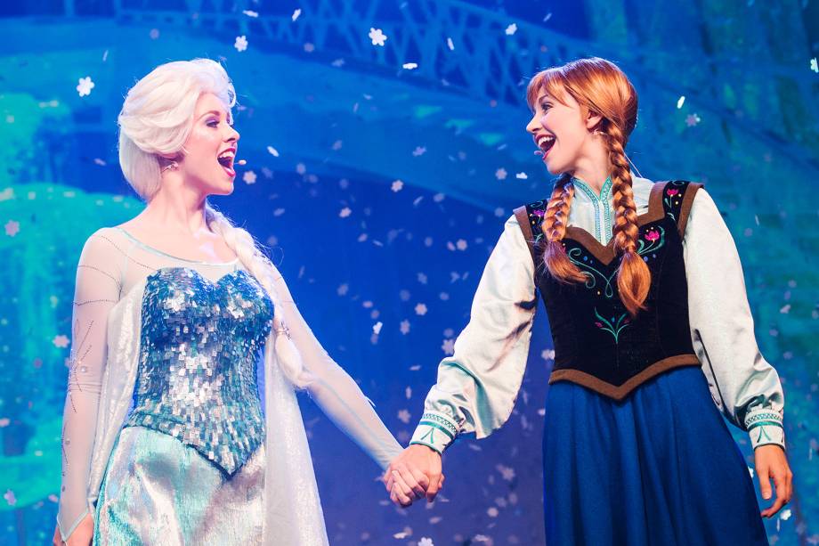As paradas do <em>Frozen Summer Fun</em> acontecem do dia 17 de junho a 17 de setembro, no parque <a href="https://viajeaqui.abril.com.br/estabelecimentos/estados-unidos-orlando-atracao-hollywood-studios" rel="Hollywood Studios" target="_blank">Hollywood Studios</a> As paradas do <em>Frozen Summer Fun</em> acontecem do dia 17 de junho a 17 de setembro, no parque <a href="https://viajeaqui.abril.com.br/estabelecimentos/estados-unidos-orlando-atracao-hollywood-studios" rel="Hollywood Studios" target="_blank">Hollywood Studios</a>