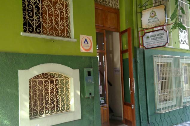 <strong><a href="https://viajeaqui.abril.com.br/estabelecimentos/br-am-manaus-hospedagem-hostel-manaus" rel="Hostel Manaus" target="_blank">Hostel Manaus</a>, em <a href="https://viajeaqui.abril.com.br/cidades/br-am-manaus" rel="Manaus" target="_blank">Manaus</a> (<a href="https://viajeaqui.abril.com.br/estados/br-amazonas" rel="AM" target="_blank">AM</a>)</strong> O hostel foi instalado em um dos casarões antigos da capital do Amazonas, construído durante a ascensão do império da borracha. Recebe até 80 hóspedes. <strong><a href="https://viajeaqui.abril.com.br/estabelecimentos/br-am-manaus-hospedagem-hostel-manaus" rel="Hostel Manaus" target="_blank">Hostel Manaus</a>, em <a href="https://viajeaqui.abril.com.br/cidades/br-am-manaus" rel="Manaus" target="_blank">Manaus</a> (<a href="https://viajeaqui.abril.com.br/estados/br-amazonas" rel="AM" target="_blank">AM</a>)</strong> O hostel foi instalado em um dos casarões antigos da capital do Amazonas, construído durante a ascensão do império da borracha. Recebe até 80 hóspedes.