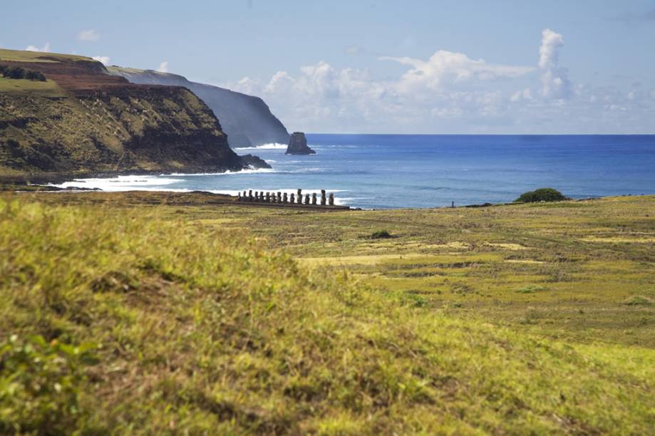 Encravada no Oceano Pacífico, na metade do caminho entre Chile e a Polinésia Francesa, a Ilha de Páscoa foi declarada Patrimônio Mundial pela Unesco