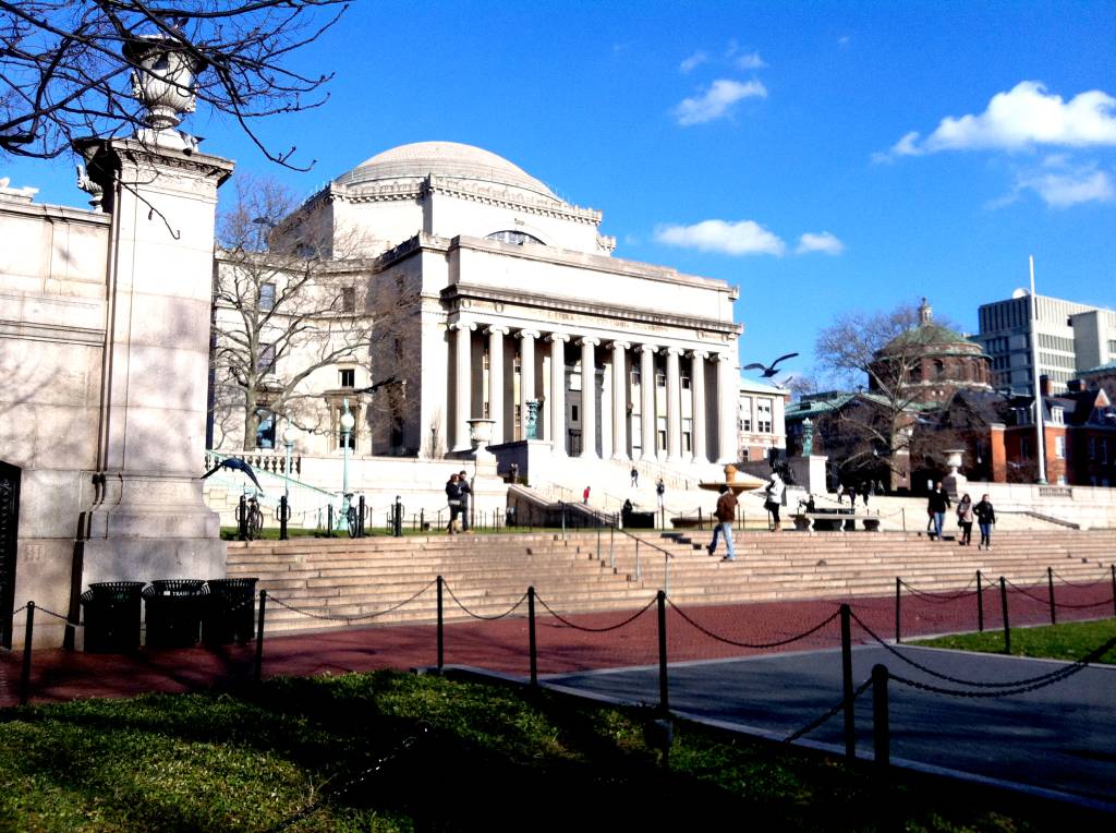 O pr&eacute;dio da biblioteca da Columbia University