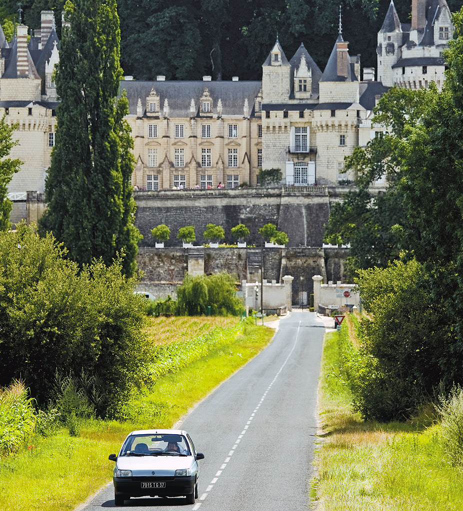 Pela estrada afora chega-se ao Ch&acirc;teau d&rsquo;Uss&eacute;, cen&aacute;rio de <em>A Bela Adormecida</em> &ndash; o conto