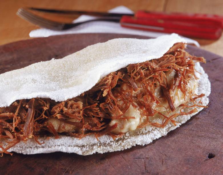 Tapioca de carne de sol. Os pratos à base desse ingrediente também são atração em Campina Grande