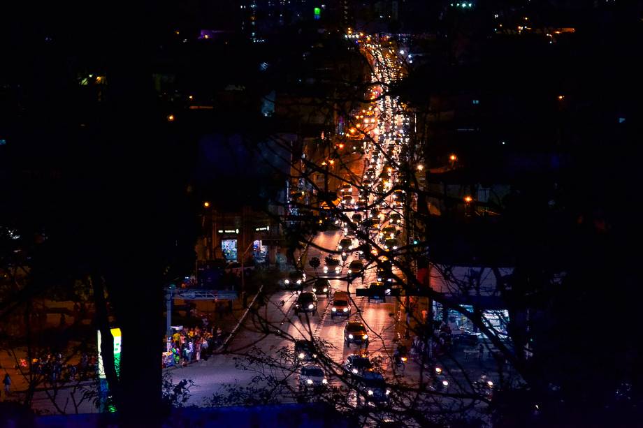 Av. Isaac Póvoas vista da Igreja Bom Despacho