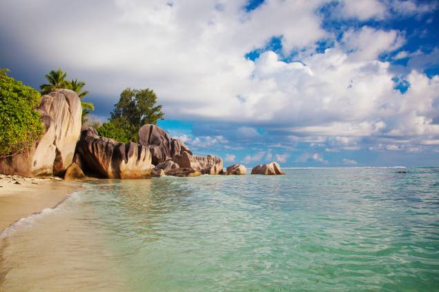Anse Source dArgent é uma das praias da ilhota La Digue Anse Source dArgent é uma das praias da ilhota La Digue