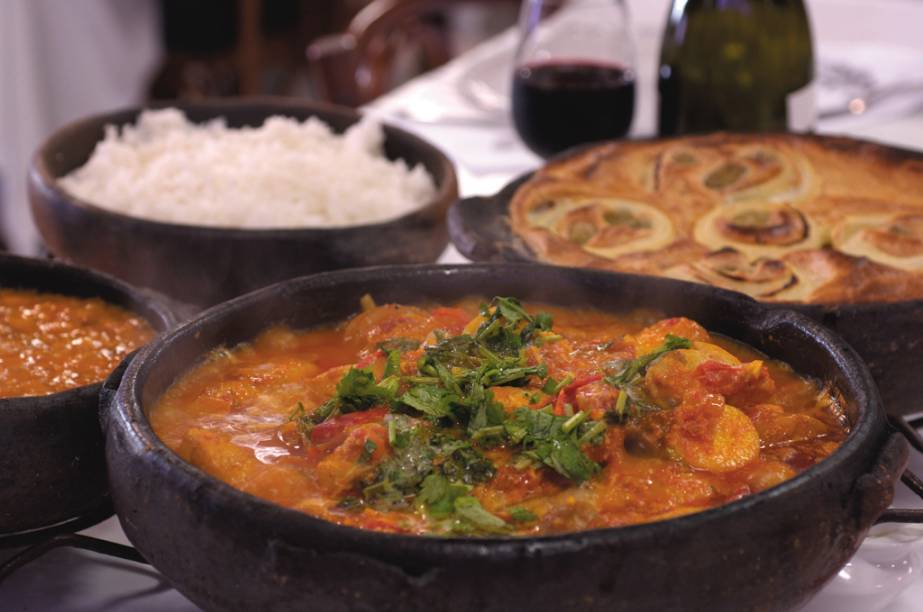 A Moqueca capixaba é a especialidade do restaurante Pirão, eleito O Melhor Capixaba pelo júri da Veja Espírito Santo Comer e Beber 2010/2011 A Moqueca capixaba é a especialidade do restaurante Pirão, eleito O Melhor Capixaba pelo júri da Veja Espírito Santo Comer e Beber 2010/2011