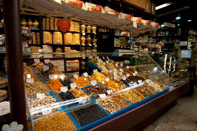 As deliciosas frutas cristalizadas, doces caramelados e biscoitos caseiros do Empório Chiapetta As deliciosas frutas cristalizadas, doces caramelados e biscoitos caseiros do Empório Chiapetta