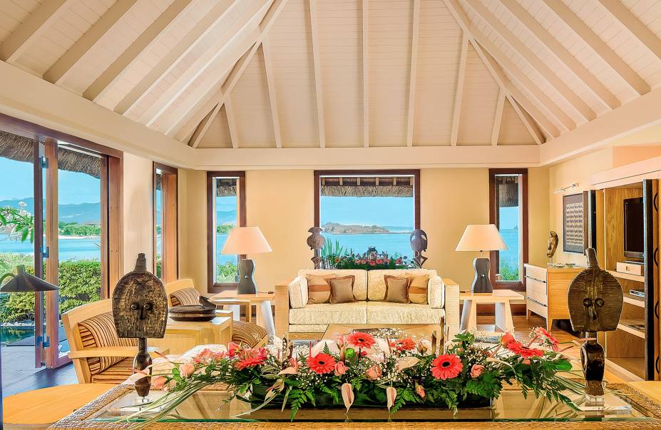 <strong>23. The Oberoi Mauritius, Pointe Aux Piments, Ilhas Maurício</strong>O segundo colocado das Ilhas Maurício tem quartos em luxuosas <em>villas</em> com vista para a praia e piscinas privativas, o que o faz um destino perfeito para casais.Mês mais barato para se hospedar: Setembro <strong>23. The Oberoi Mauritius, Pointe Aux Piments, Ilhas Maurício</strong>O segundo colocado das Ilhas Maurício tem quartos em luxuosas <em>villas</em> com vista para a praia e piscinas privativas, o que o faz um destino perfeito para casais.Mês mais barato para se hospedar: Setembro