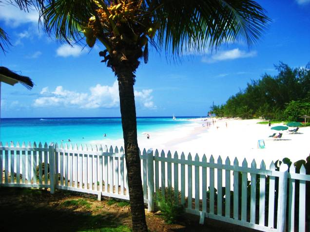 Maxwell Coast, Christ Church, em <strong><a href="https://viajeaqui.abril.com.br/paises/barbados" rel="Barbados" target="_blank">Barbados</a></strong> Maxwell Coast, Christ Church, em <strong><a href="https://viajeaqui.abril.com.br/paises/barbados" rel="Barbados" target="_blank">Barbados</a></strong>