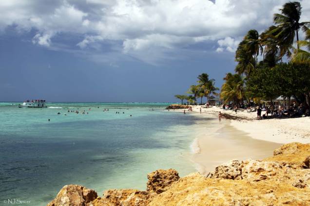 Pigeon Point, em Tobago, <a href="https://viajeaqui.abril.com.br/cidades/trinidad-e-tobago-tobago-e-scarborough" rel="Trinidad e Tobago" target="_blank"><strong>Trinidad e Tobago</strong></a> Pigeon Point, em Tobago, <a href="https://viajeaqui.abril.com.br/cidades/trinidad-e-tobago-tobago-e-scarborough" rel="Trinidad e Tobago" target="_blank"><strong>Trinidad e Tobago</strong></a>