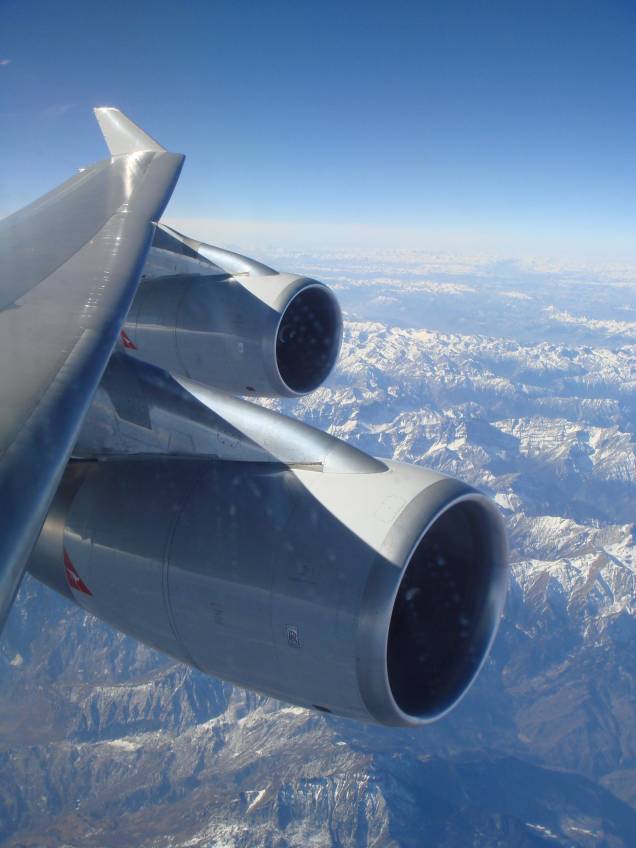 O segundo voo mais longo, com 13802 km, é o da australiana Qantas de <strong>Dallas a Sydney</strong> O segundo voo mais longo, com 13802 km, é o da australiana Qantas de <strong>Dallas a Sydney</strong>