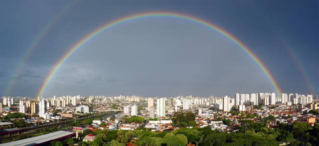 <strong>1. <a href="https://viajeaqui.abril.com.br/cidades/br-sp-sao-paulo" rel="São Paulo (SP)" target="_blank">São Paulo (SP)</a></strong> São Paulo (SP) não poderia faltar na lista da Embratur: a capital paulista sedia uma das maiores paradas gay do mundo, que já levou 4 milhões de pessoas para o desfile, em 2011 <strong>1. <a href="https://viajeaqui.abril.com.br/cidades/br-sp-sao-paulo" rel="São Paulo (SP)" target="_blank">São Paulo (SP)</a></strong> São Paulo (SP) não poderia faltar na lista da Embratur: a capital paulista sedia uma das maiores paradas gay do mundo, que já levou 4 milhões de pessoas para o desfile, em 2011