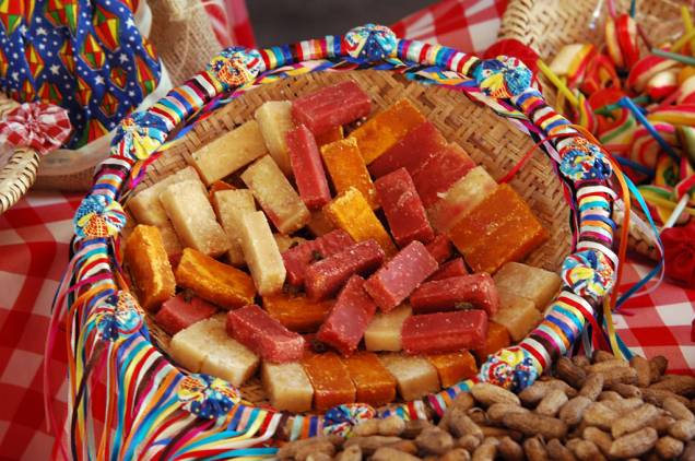 Doces vendidos na tradicional festa junina de Campina Grande, na Paraíba Doces vendidos na tradicional festa junina de Campina Grande, na Paraíba
