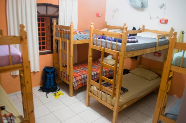 <strong><a href="https://viajeaqui.abril.com.br/estabelecimentos/br-sp-sao-paulo-hospedagem-sampa-hostel" rel="Sampa Hostel" target="_blank">Sampa Hostel</a>, em <a href="https://viajeaqui.abril.com.br/cidades/br-sp-sao-paulo" rel="São Paulo" target="_blank">São Paulo</a> (<a href="https://viajeaqui.abril.com.br/estados/br-sao-paulo" rel="SP" target="_blank">SP</a>)</strong> Também na Vila Madalena, o reduto dos mochileiros em São Paulo, o Sampa Hostel também organiza festas e passeios para os hóspedes. <strong><a href="https://viajeaqui.abril.com.br/estabelecimentos/br-sp-sao-paulo-hospedagem-sampa-hostel" rel="Sampa Hostel" target="_blank">Sampa Hostel</a>, em <a href="https://viajeaqui.abril.com.br/cidades/br-sp-sao-paulo" rel="São Paulo" target="_blank">São Paulo</a> (<a href="https://viajeaqui.abril.com.br/estados/br-sao-paulo" rel="SP" target="_blank">SP</a>)</strong> Também na Vila Madalena, o reduto dos mochileiros em São Paulo, o Sampa Hostel também organiza festas e passeios para os hóspedes.
