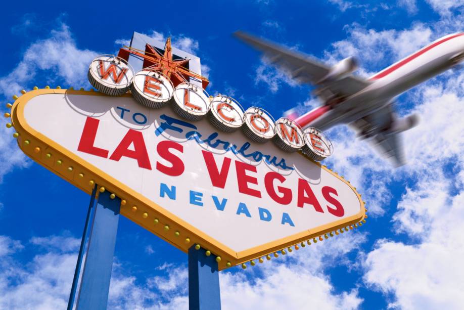<strong>Las Vegas Express – 3 noites – R$ 1 436</strong><br /> São três noites de hospedagem no Hotel Paris, traslados, tour de helicóptero Bellagio ou Paris Hotel, show “O” ou KA e seguro-viagem<br /> <br /> <strong>Quando:</strong> saídas até 31 de março<br /> <strong>Pagamento:</strong> à vista ou em até 12 vezes no cartão Visa, American Express, Diners ou cheque pré-datado.<br /> <strong>Quem leva: </strong>a <strong>Agaxtur</strong> (11) 3067 0900 / site <a href="https://www.agaxtur.com.br" rel="www.agaxtur.com.br" target="_blank">www.agaxtur.com.br</a> <strong>Las Vegas Express – 3 noites – R$ 1 436</strong><br /> São três noites de hospedagem no Hotel Paris, traslados, tour de helicóptero Bellagio ou Paris Hotel, show “O” ou KA e seguro-viagem<br /> <br /> <strong>Quando:</strong> saídas até 31 de março<br /> <strong>Pagamento:</strong> à vista ou em até 12 vezes no cartão Visa, American Express, Diners ou cheque pré-datado.<br /> <strong>Quem leva: </strong>a <strong>Agaxtur</strong> (11) 3067 0900 / site <a href="https://www.agaxtur.com.br" rel="www.agaxtur.com.br" target="_blank">www.agaxtur.com.br</a>