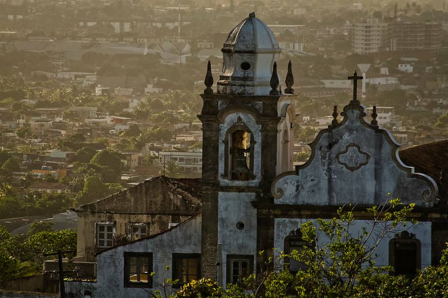 <span style="font-weight: 400">A </span><span style="font-weight: 400">Igreja da Misericórdia é uma das mais antigas de Olinda, construída em 1540</span>