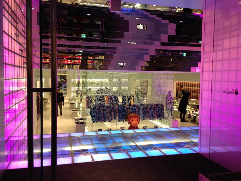 Loja A Bathing Ape, em Harajuku, Tóquio, Japão