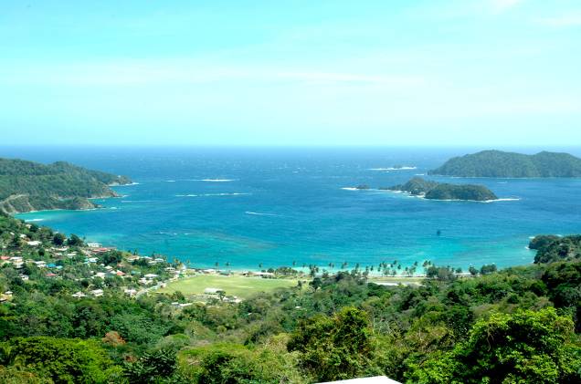 Vista da cidade de Speyside, em Tobago, a 26 km de Scarborough. Vista da cidade de Speyside, em Tobago, a 26 km de Scarborough.