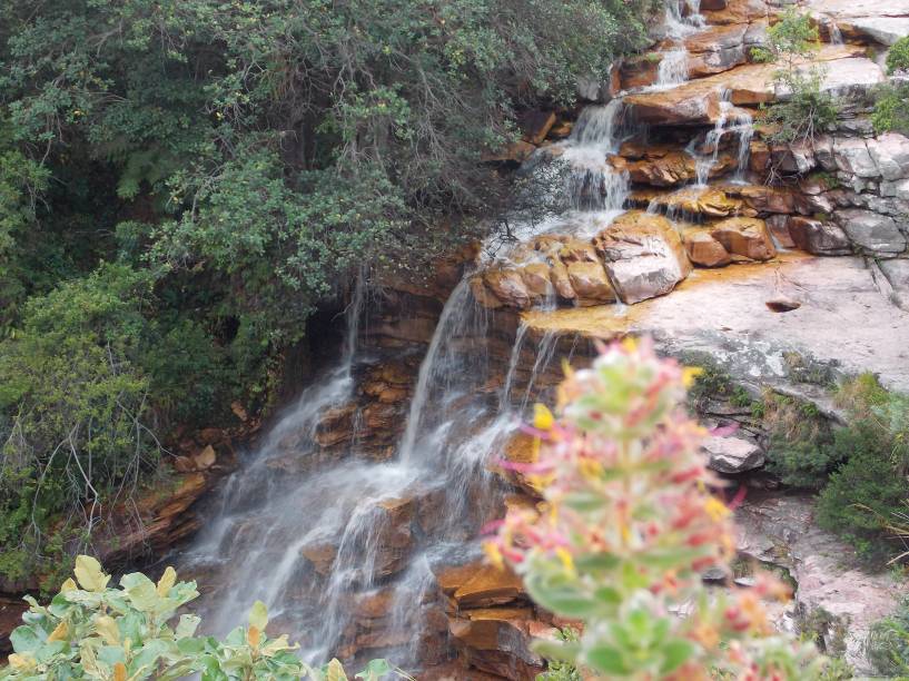 <strong>5. Cachoeira Poço do Diabo (Lençóis)</strong> Há rapel e tirolesa para brincar no poço. A trilha para a cachoeira dura apenas 15 minutos. Ela começa ao lado de uma lanchonete na beira da estrada e não há placas. Quem tem boca...<em><a href="https://www.booking.com/searchresults.pt-br.html?aid=332455&lang=pt-br&sid=eedbe6de09e709d664615ac6f1b39a5d&sb=1&src=searchresults&src_elem=sb&error_url=https%3A%2F%2Fwww.booking.com%2Fsearchresults.pt-br.html%3Faid%3D332455%3Bsid%3Deedbe6de09e709d664615ac6f1b39a5d%3Bclass_interval%3D1%3Bdest_id%3D258312%3Bdest_type%3Dlandmark%3Bdtdisc%3D0%3Bfrom_sf%3D1%3Bgroup_adults%3D2%3Bgroup_children%3D0%3Binac%3D0%3Bindex_postcard%3D0%3Blabel_click%3Dundef%3Bmap%3D1%3Bno_rooms%3D1%3Boffset%3D0%3Bpostcard%3D0%3Braw_dest_type%3Dlandmark%3Broom1%3DA%252CA%3Bsb_price_type%3Dtotal%3Bsearch_selected%3D1%3Bsrc%3Dindex%3Bsrc_elem%3Dsb%3Bss%3DMorro%2520do%2520Pai%2520In%25C3%25A1cio%252C%2520%25E2%2580%258BLen%25C3%25A7%25C3%25B3is%252C%2520%25E2%2580%258BBahia%252C%2520%25E2%2580%258BBrasil%3Bss_all%3D0%3Bss_raw%3DMorro%2520do%2520Pai%2520In%25C3%25A1cio%3Bssb%3Dempty%3Bsshis%3D0%26%3B&ss=Len%C3%A7%C3%B3is%2C+%E2%80%8BBahia%2C+%E2%80%8BBrasil&ssne=Montanha+Pai+in%C3%A1cio&ssne_untouched=Montanha+Pai+in%C3%A1cio&checkin_monthday=&checkin_month=&checkin_year=&checkout_monthday=&checkout_month=&checkout_year=&no_rooms=1&group_adults=2&group_children=0&highlighted_hotels=&from_sf=1&ss_raw=Len%C3%A7%C3%B3is&ac_position=0&ac_langcode=xb&dest_id=-651759&dest_type=city&search_pageview_id=f9b98f58b0d50027&search_selected=true" target="_blank" rel="noopener">Busque hospedagens em Lençóis </a></em>