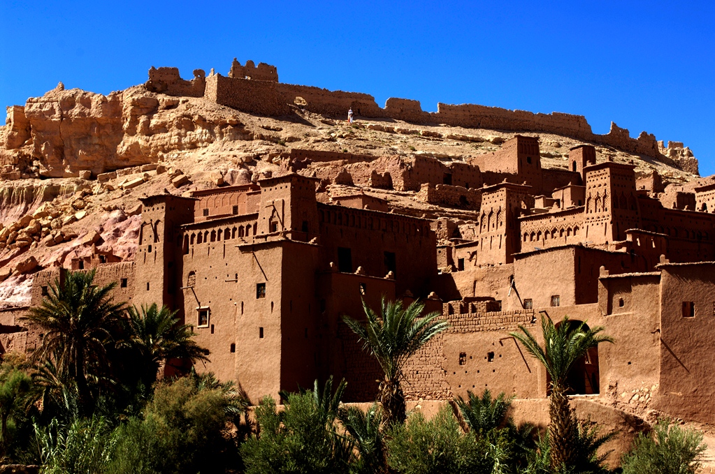 A visita à cidade fortificada de Ait BenAddhou, 190 km a sudeste de Marrakesh, é um bom programa de um dia
