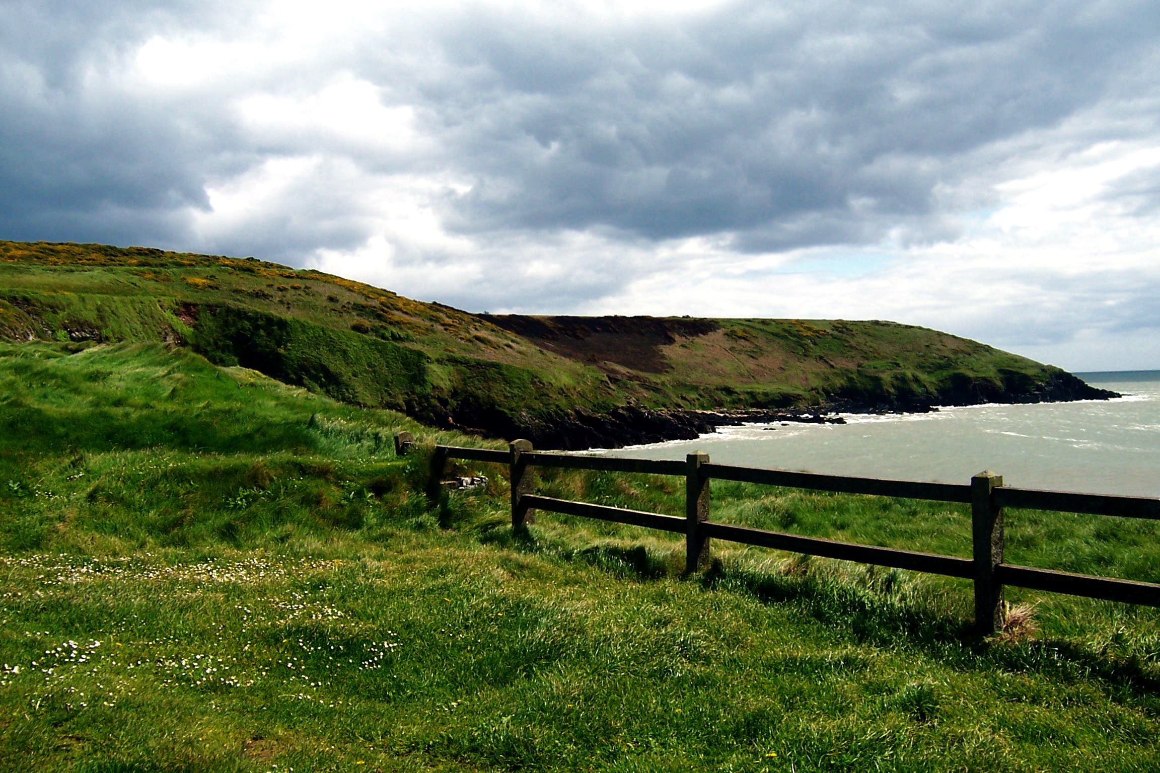O vilarejo de Ardmore, em County Waterford, é uma região propensa a atividades como a pesca