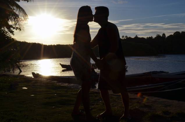 Pôr do sol às margens do Rio Carnaíba, na <a href="https://viajeaqui.abril.com.br/estados/br-bahia" rel="Bahia" target="_self">Bahia</a> Pôr do sol às margens do Rio Carnaíba, na <a href="https://viajeaqui.abril.com.br/estados/br-bahia" rel="Bahia" target="_self">Bahia</a>