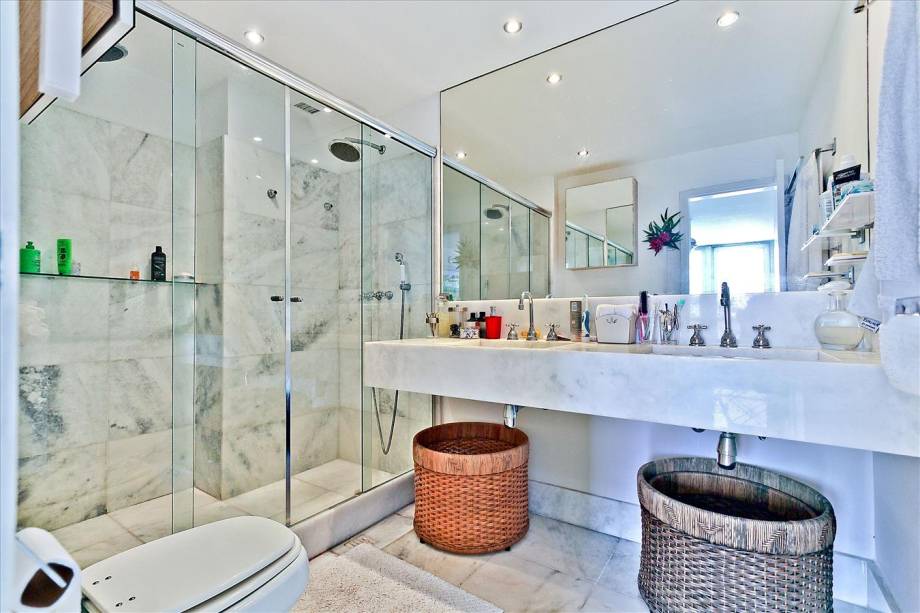 La cuenta: US$ 1 031 pelo mínimo de três noites, ou cerca de R$ 310 diários por hóspede num grupo de 4 pessoas La cuenta: US$ 1 031 pelo mínimo de três noites, ou cerca de R$ 310 diários por hóspede num grupo de 4 pessoas