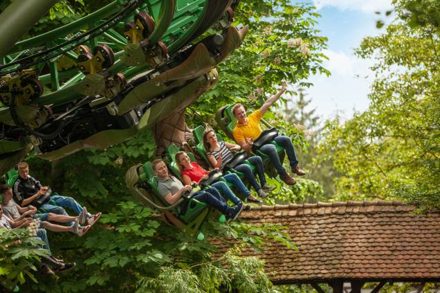 <strong>7. Europa-Park – Rust, <a href="https://viajeaqui.abril.com.br/paises/alemanha" rel="Alemanha" target="_blank">Alemanha</a></strong> É o parque mais famoso da Europa, depois da Disney de Paris. As atrações vão desde as radicais montanhas-russas até incríveis espetáculos de teatro para crianças. São 90 hectares com mais de 100 atrações <strong>7. Europa-Park – Rust, <a href="https://viajeaqui.abril.com.br/paises/alemanha" rel="Alemanha" target="_blank">Alemanha</a></strong> É o parque mais famoso da Europa, depois da Disney de Paris. As atrações vão desde as radicais montanhas-russas até incríveis espetáculos de teatro para crianças. São 90 hectares com mais de 100 atrações