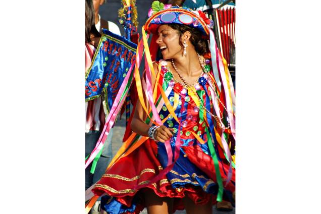 Grupo folclórico Reisado na cidade de <a href="https://viajeaqui.abril.com.br/cidades/br-se-laranjeiras" rel="Laranjeiras" target="_self">Laranjeiras</a>, em <a href="https://viajeaqui.abril.com.br/estados/br-sergipe" rel="Sergipe" target="_self">Sergipe</a> Grupo folclórico Reisado na cidade de <a href="https://viajeaqui.abril.com.br/cidades/br-se-laranjeiras" rel="Laranjeiras" target="_self">Laranjeiras</a>, em <a href="https://viajeaqui.abril.com.br/estados/br-sergipe" rel="Sergipe" target="_self">Sergipe</a>