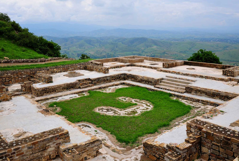 O pátio central da Casa dos Altares, uma das atrações do sítio arqueológico de Atzompa