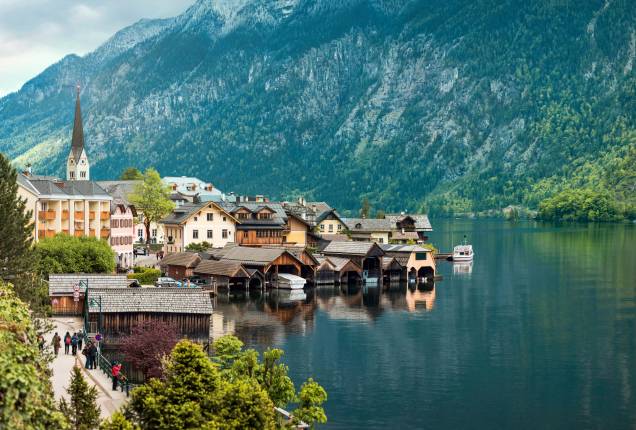 <strong>3. <a href="https://viajeaqui.abril.com.br/paises/austria" rel="Áustria" target="_blank">Áustria</a></strong> Os problemas não chegam por aqui. Com uma das melhores qualidades de vida no mundo, a Áustria também é um exemplo de democracia e tem pouca importação de armas <strong>3. <a href="https://viajeaqui.abril.com.br/paises/austria" rel="Áustria" target="_blank">Áustria</a></strong> Os problemas não chegam por aqui. Com uma das melhores qualidades de vida no mundo, a Áustria também é um exemplo de democracia e tem pouca importação de armas