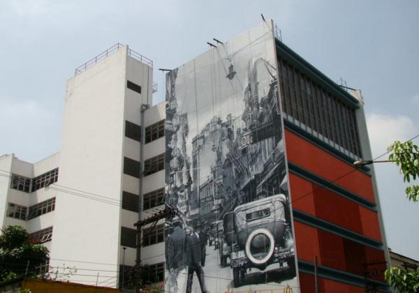 Fachada de edifício na Avenida Tiradentes 822, Bom Retiro Fachada de edifício na Avenida Tiradentes 822, Bom Retiro