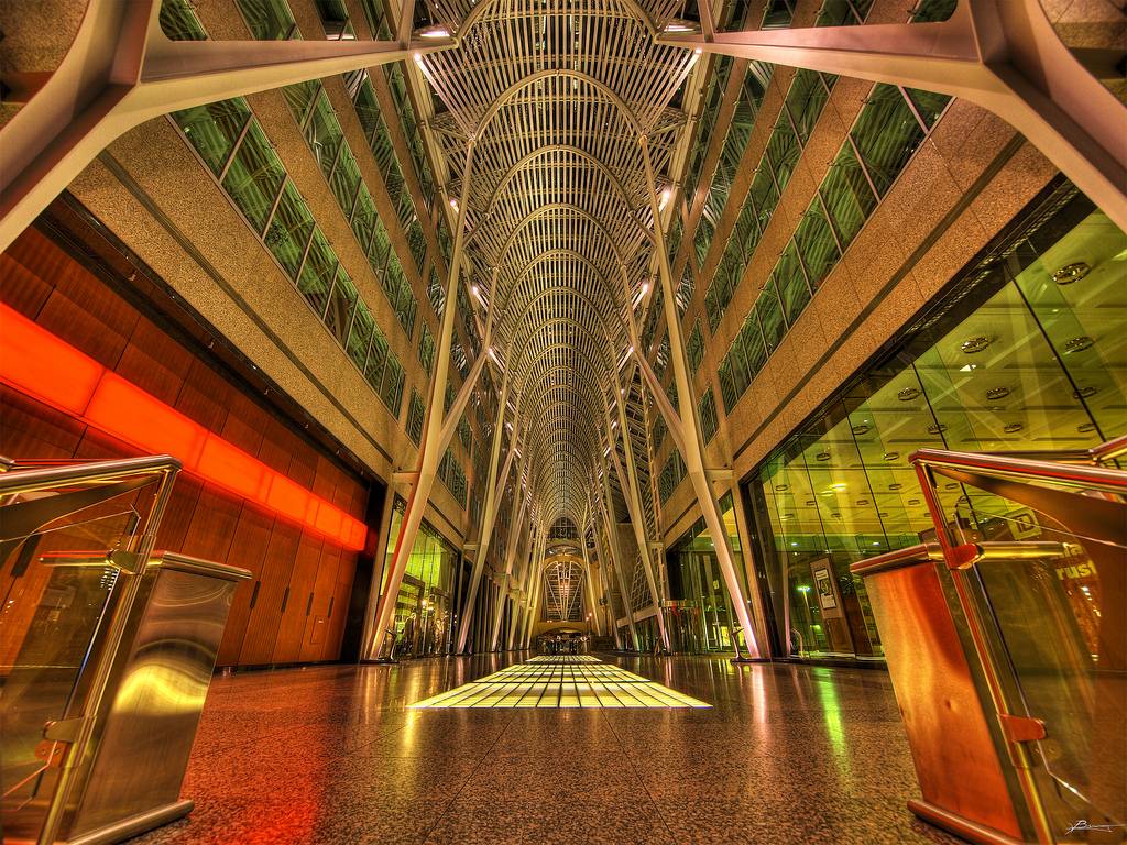 Allen Lambert Galleria, Brookfield Center (BCE)