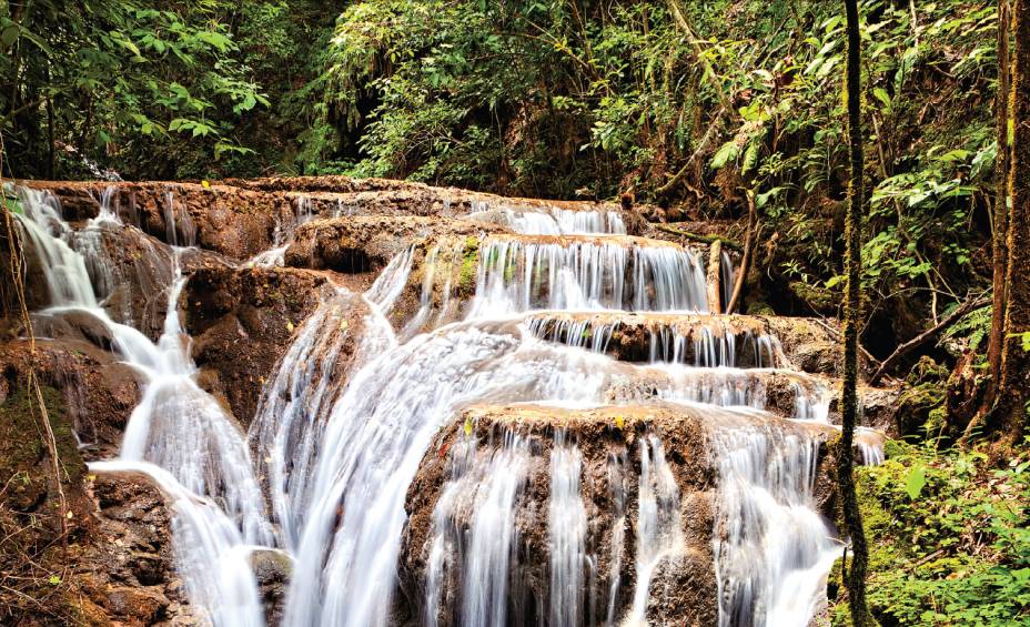 A <strong>Buraco do Macaco</strong>, uma das muitas cachoeiras na região da <a href="https://www.bocadaonca.com.br/" target="_blank" rel="noopener"><strong>Boca da Onça</strong></a>, em Bonito, Mato Grosso do Sul A <strong>Buraco do Macaco</strong>, uma das muitas cachoeiras na região da <a href="https://www.bocadaonca.com.br/" target="_blank" rel="noopener"><strong>Boca da Onça</strong></a>, em Bonito, Mato Grosso do Sul