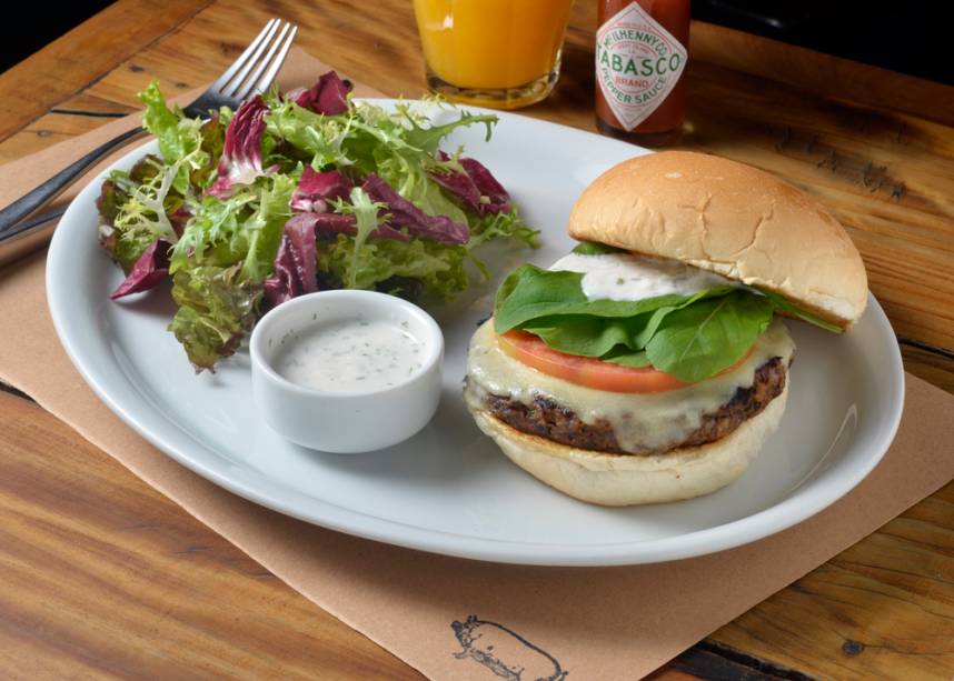 <a href="https://viajeaqui.abril.com.br/materias/butchers-market-itaim-hamburguerias-nova-york" rel="Butchers Market">Butchers Market</a>, no Itaim: hambúrger vegetariano de lentilha, cebola, cenoura, cogumelos frescos, ovos e ervas, receita servida no São Paulo Burguer Fest <a href="https://viajeaqui.abril.com.br/materias/butchers-market-itaim-hamburguerias-nova-york" rel="Butchers Market">Butchers Market</a>, no Itaim: hambúrger vegetariano de lentilha, cebola, cenoura, cogumelos frescos, ovos e ervas, receita servida no São Paulo Burguer Fest