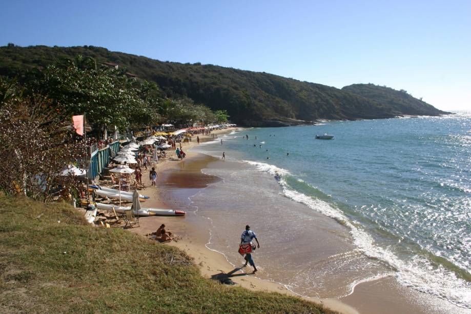 O mar da <a href="https://viajeaqui.abril.com.br/estabelecimentos/br-rj-buzios-atracao-brava/" rel="Praia Brava" target="_blank">Praia Brava</a>, de águas frias e ondas agitadas, está entre os preferidos dos surfistas O mar da <a href="https://viajeaqui.abril.com.br/estabelecimentos/br-rj-buzios-atracao-brava/" rel="Praia Brava" target="_blank">Praia Brava</a>, de águas frias e ondas agitadas, está entre os preferidos dos surfistas