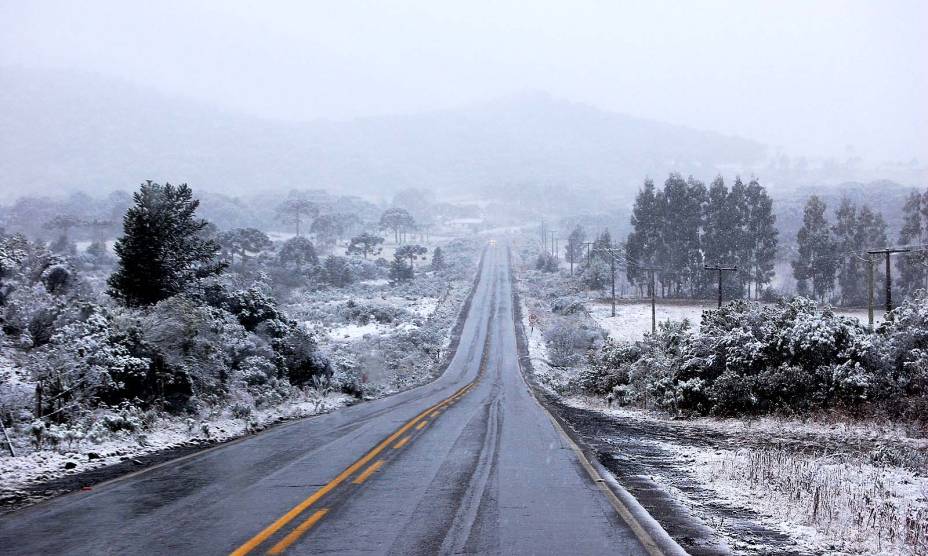 A neve é a grande estrela de São Joaquim: durante o inverno, as ruas ficam repletas de turistas