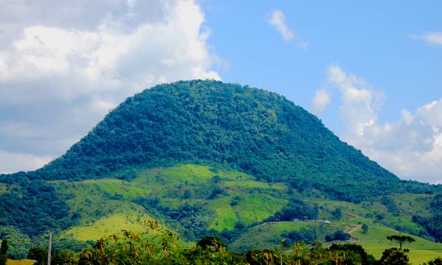 <strong>7. Prudentópolis (PR)</strong> Além das construções dos imigrantes ucranianos, que deixam a cidade brasileira com um visual único, as paisagens naturais da região - um pouco mais fria do que o resto do país - também surpreendem o turista interessado em viajar pelo mundo sem sair do Brasil <strong>7. Prudentópolis (PR)</strong> Além das construções dos imigrantes ucranianos, que deixam a cidade brasileira com um visual único, as paisagens naturais da região - um pouco mais fria do que o resto do país - também surpreendem o turista interessado em viajar pelo mundo sem sair do Brasil