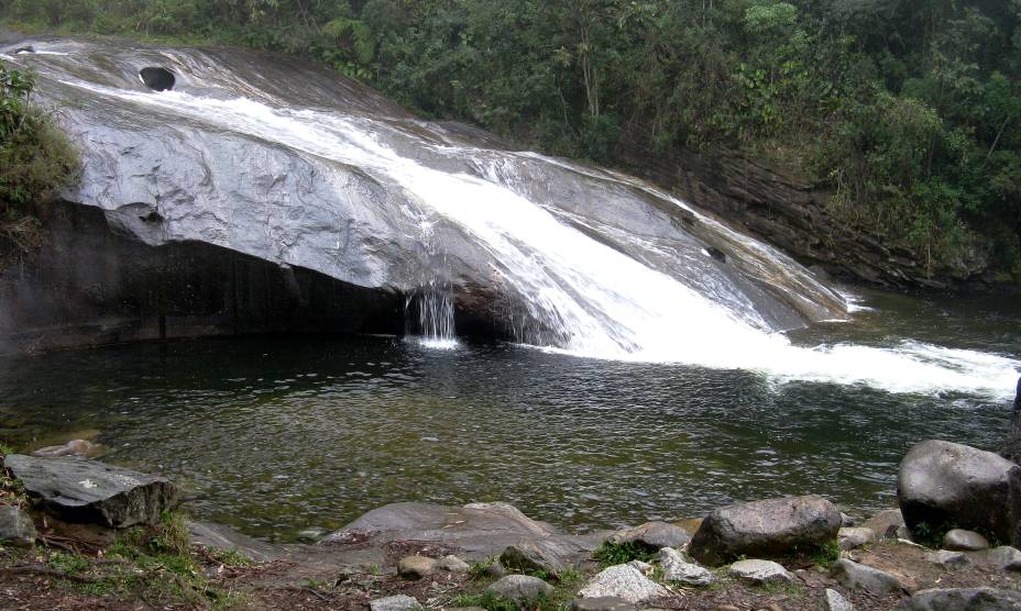 <strong><a href="https://viajeaqui.abril.com.br/cidades/br-rj-visconde-de-maua" rel="15. Visconde de Mauá (RJ)" target="_self">15. Visconde de Mauá (RJ)</a></strong> De clima bastante ameno, a cidadezinha alivia o calor do verão carioca com suas cachoeiras de água limpa e gelada <strong><a href="https://viajeaqui.abril.com.br/cidades/br-rj-visconde-de-maua" rel="15. Visconde de Mauá (RJ)" target="_self">15. Visconde de Mauá (RJ)</a></strong> De clima bastante ameno, a cidadezinha alivia o calor do verão carioca com suas cachoeiras de água limpa e gelada