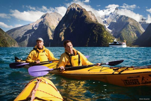 Caiaque em Milford Sound Caiaque em Milford Sound