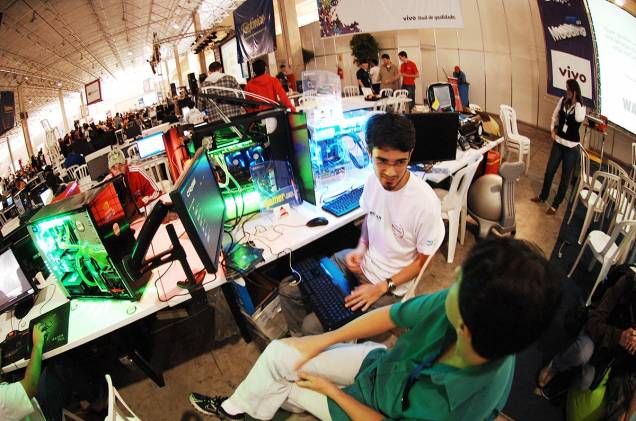 Eventos também estão entre as indicações do Roteiro Geek da prefeitura de São Paulo. Entre eles, o mais famoso é o Campus Party - que reúne geeks do mundo inteiro em volta de seus computadores para discutir tendências do mundo da tecnologia Eventos também estão entre as indicações do Roteiro Geek da prefeitura de São Paulo. Entre eles, o mais famoso é o Campus Party - que reúne geeks do mundo inteiro em volta de seus computadores para discutir tendências do mundo da tecnologia