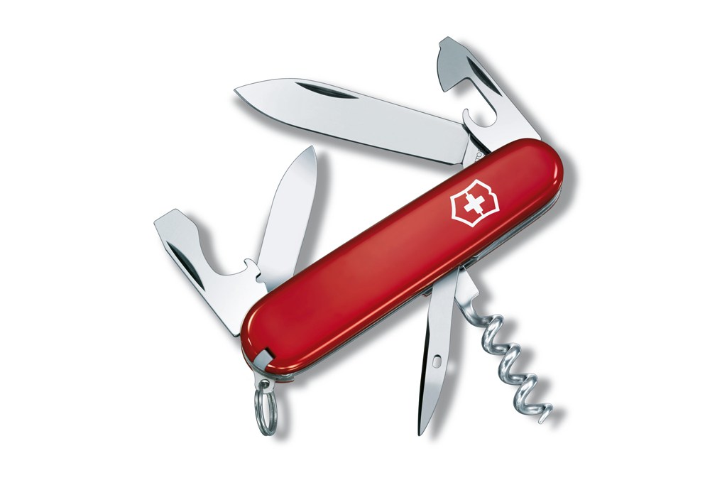 Leve, vers&aacute;til, f&aacute;cil de transportar e resistente, o canivete su&iacute;&ccedil;o da <a href="https://www.victorinox.com/br" target="_blank" rel="noopener">Victorinox </a>&eacute; uma ferramenta que ir&aacute; resolver grande parte de seus problemas, seja no campo ou na cidade. O ideal &eacute; escolher um modelo que seja adequado &agrave;s necessidades de viagem da pessoa que voc&ecirc; deseja presentear.